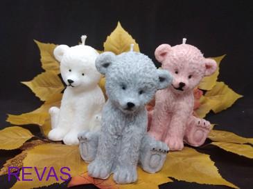 Svíčka MÉĎA sedící, výška 10 cm