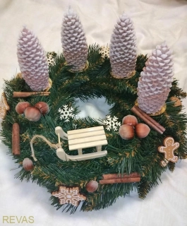 Adventní věnec šišky